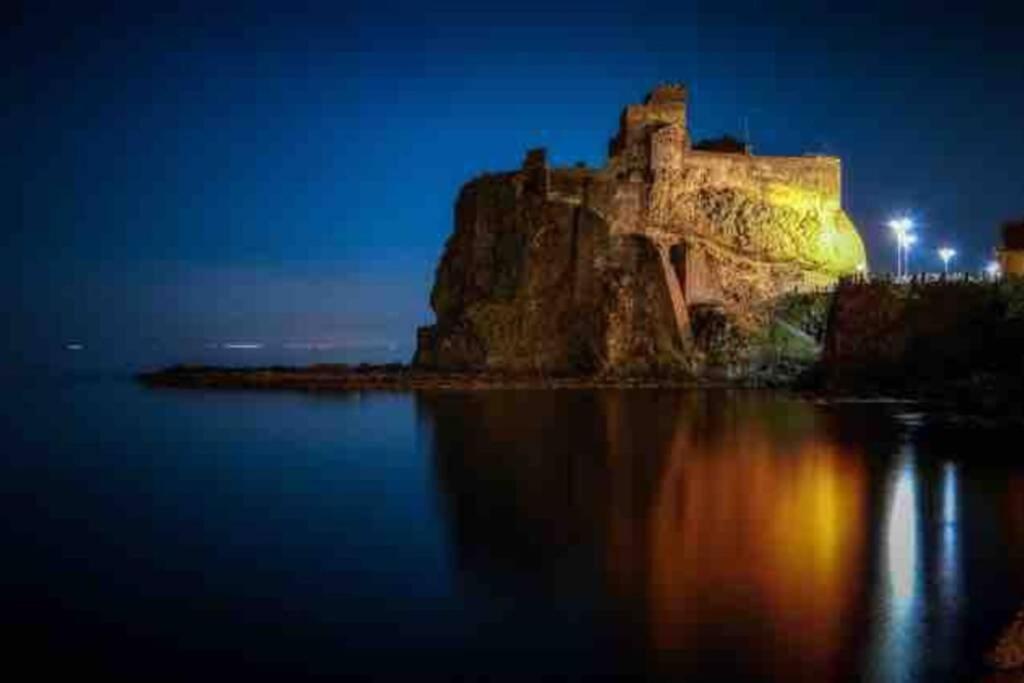 Malavoglia Suite 18 Aci Castello Exterior photo